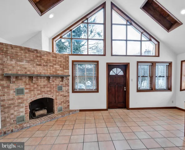 $1,050,000 | 2939 West Germantown Pike, Norristown, PA 19403