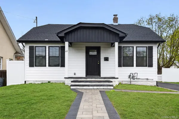 $599,990 | 43 Robert Street, Patchogue, NY 11772