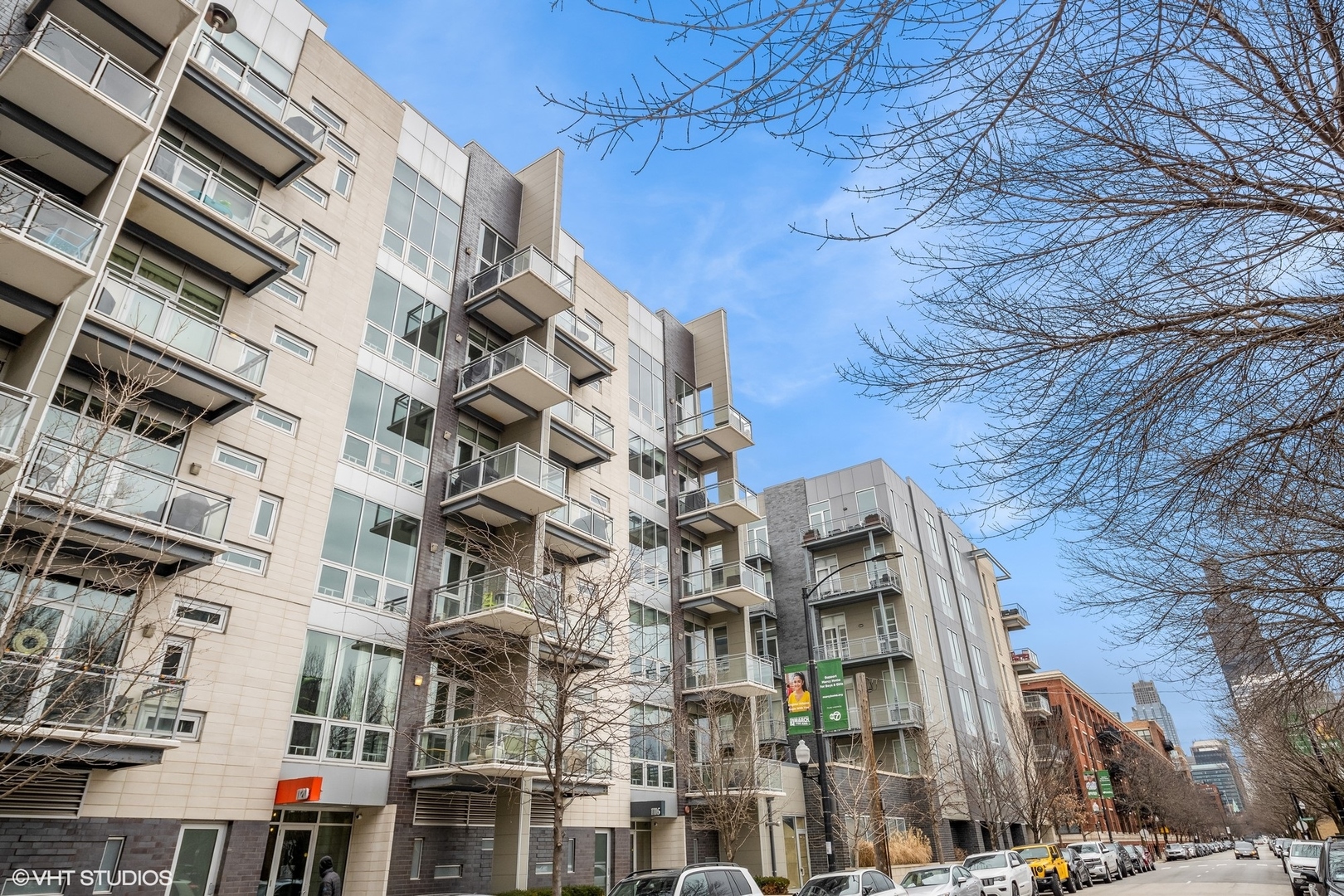 1120 West Adams Street, Unit 3E Chicago, IL 60607 - Photo 1 of 21 front view of a building