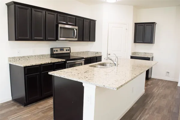 $2,100 | 10132 Pappas Drive, Brookshire, TX 77423