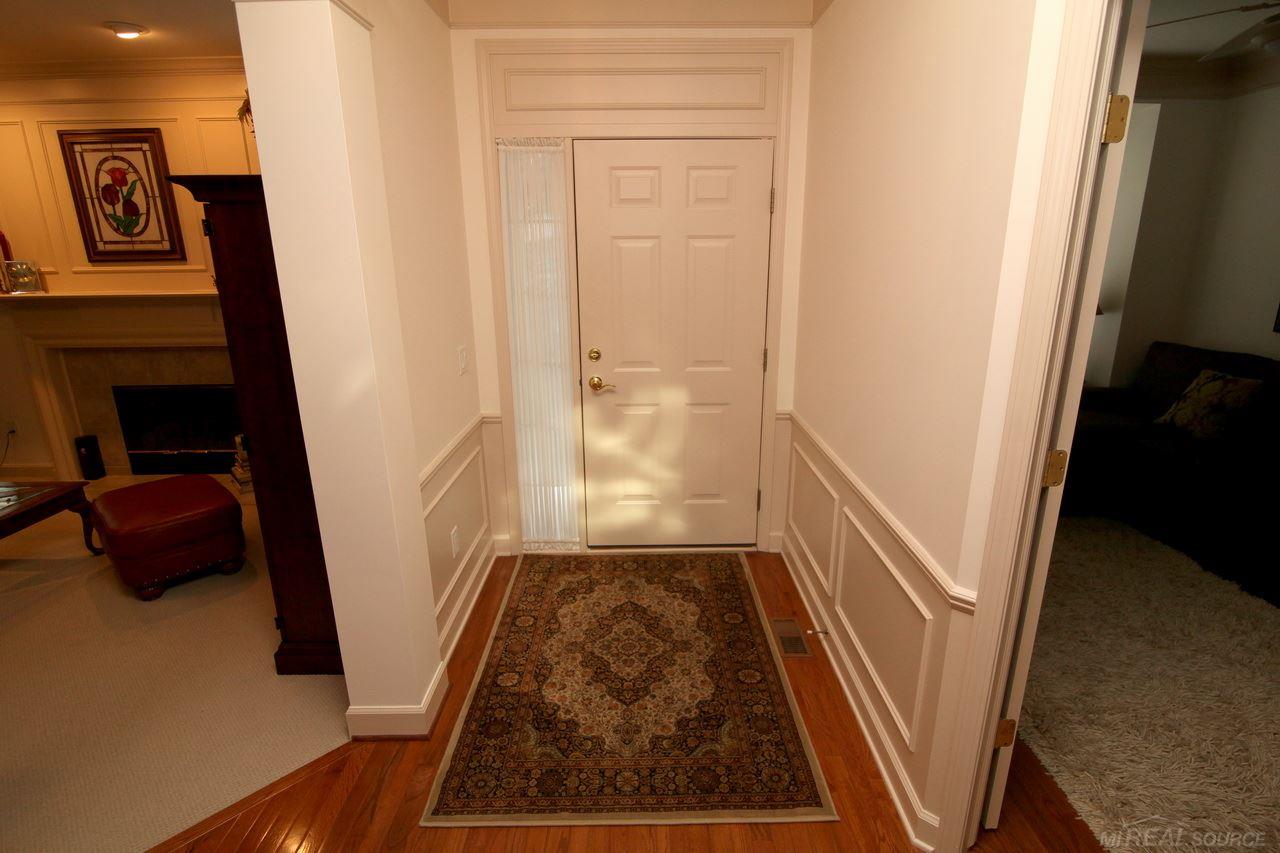 3693 Tremonte Circle Rochester, MI 48306 - Photo 10 of 51 31355799-9.JPG