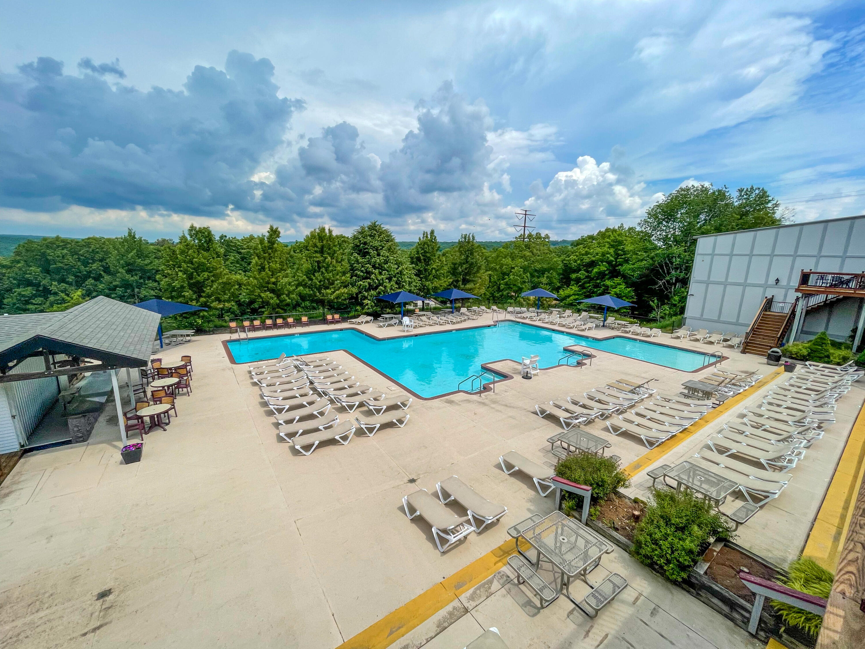 1086 Hampstead Road Bushkill, PA 18324 - Photo 32 of 64 36-Pool