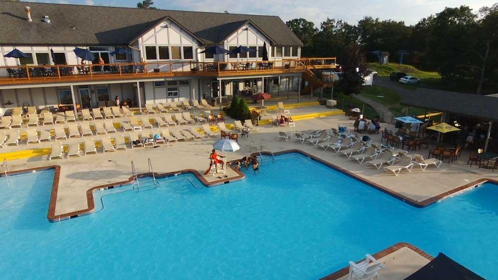 1086 Hampstead Road Bushkill, PA 18324 - Photo 34 of 64 38-Pool area