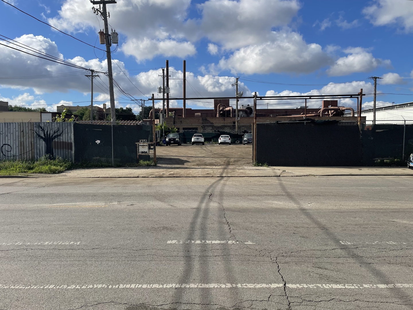 4337 West 16th Street Chicago, IL 60623 - Photo 2 of 5 a view of a terrace