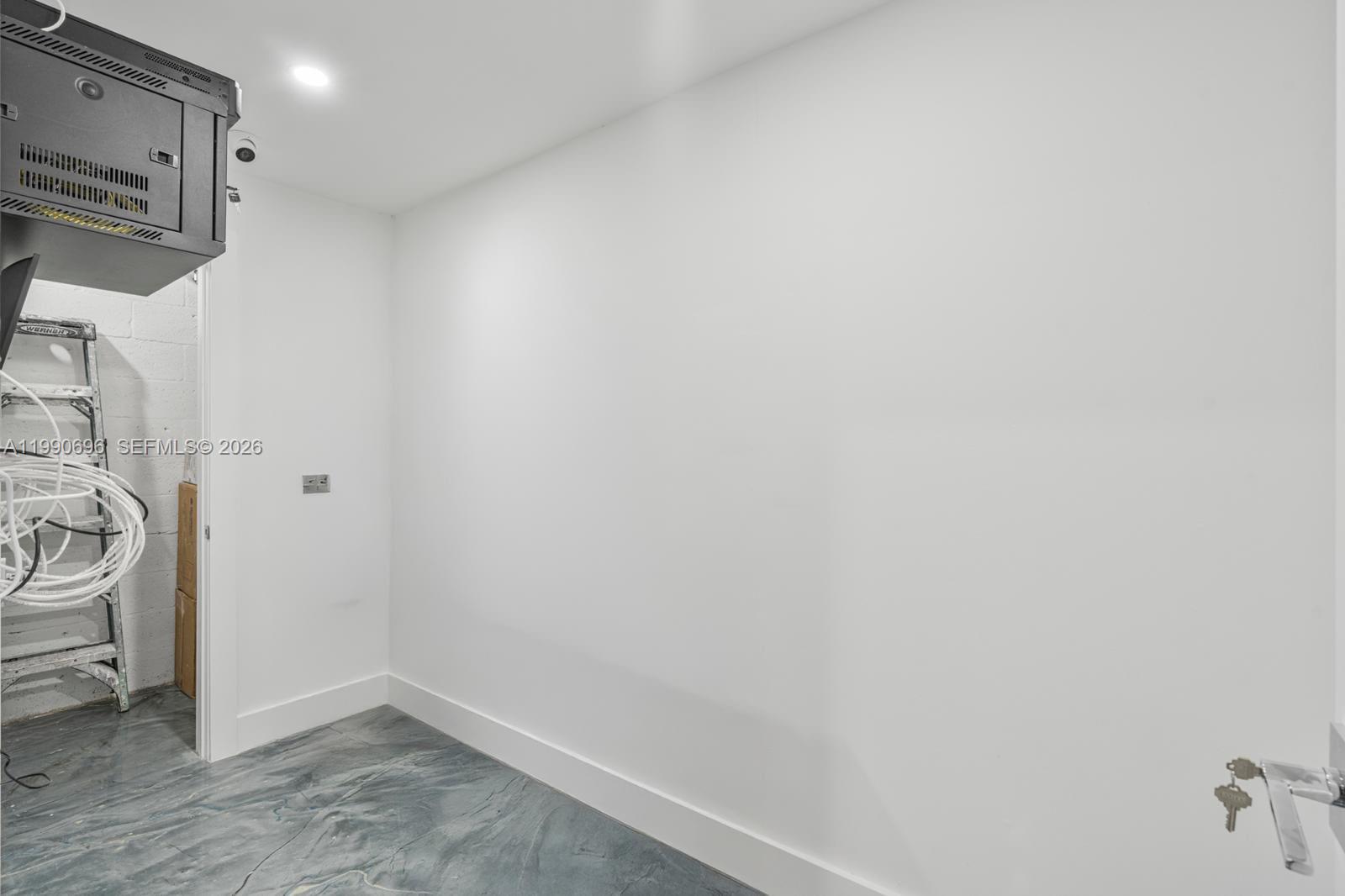 2075 West 76th Street, Unit 1 Hialeah, FL 33016 - Photo 35 of 50 Photo 37