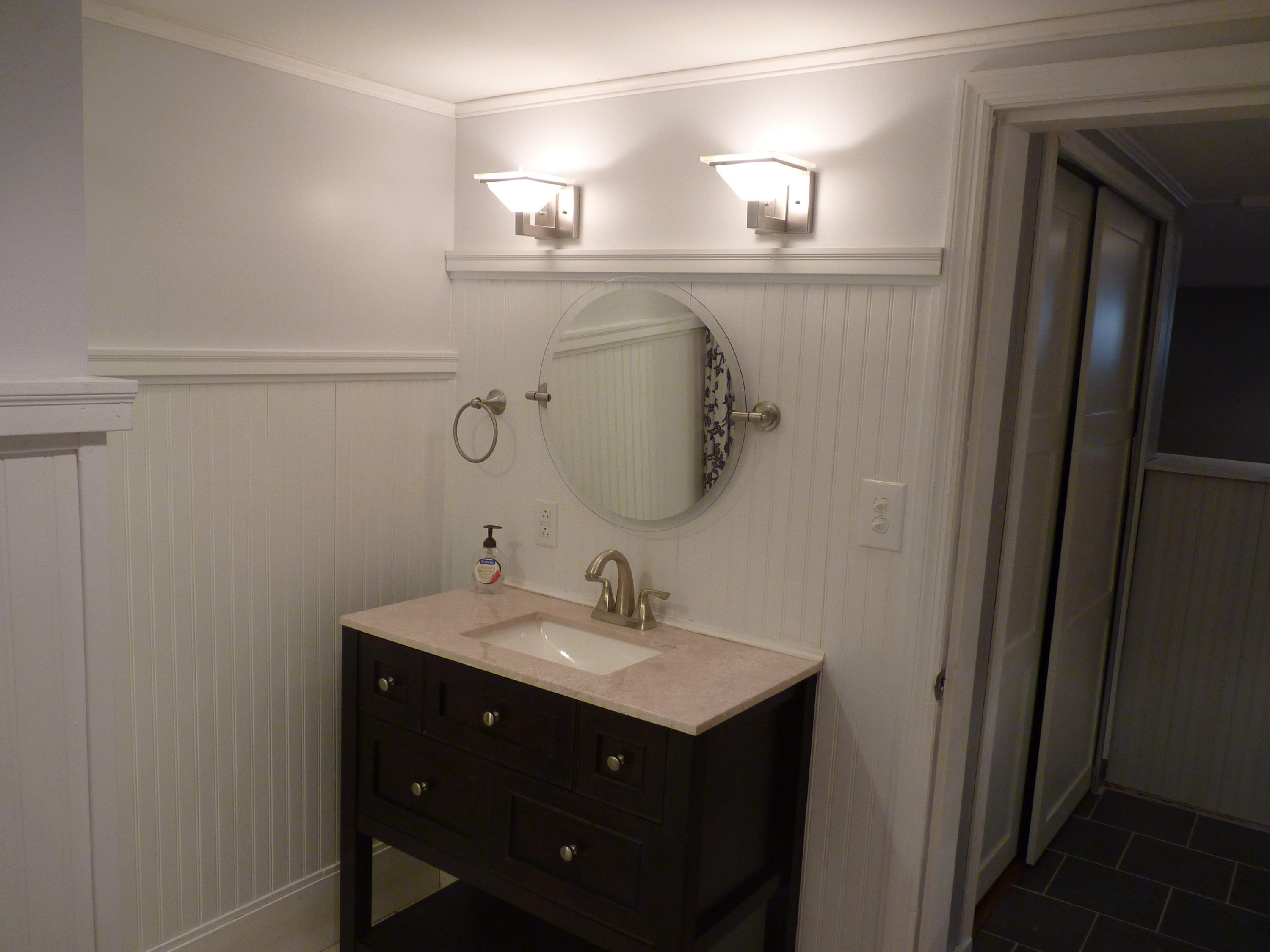 5929 Ridgewood Road Knoxville, TN 37918 - Photo 9 of 21 Downstairs Bath.JPG
