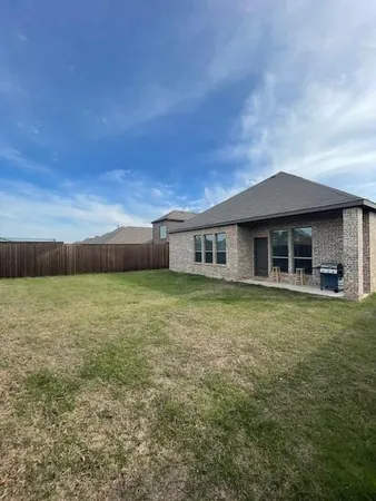 $2,195 | 569 Spruce Trail, Forney, TX 75126