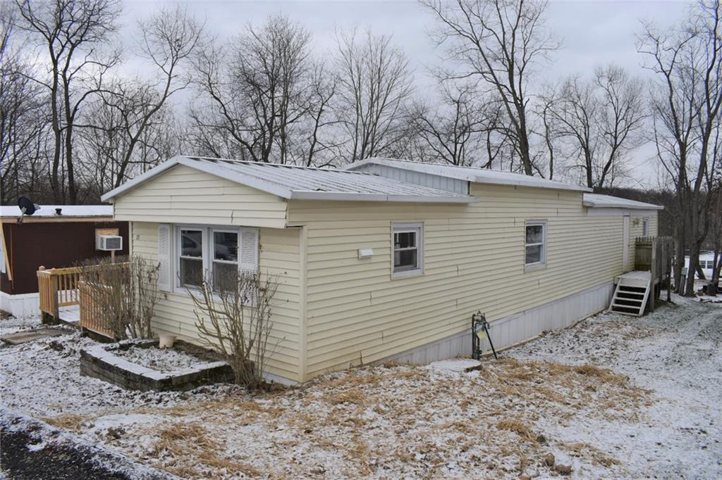 317 Cypress Avenue Rochester, PA 15074 - Photo 4 of 15