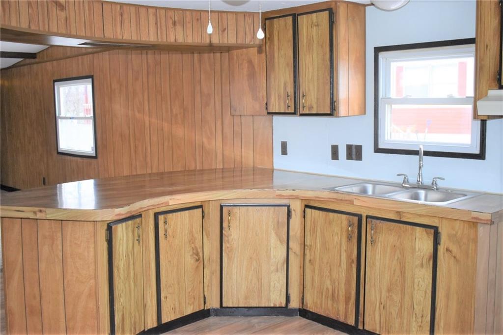 317 Cypress Avenue Rochester, PA 15074 - Photo 8 of 15