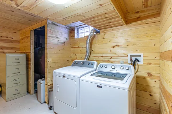 $213,000 | 18 Dogwood Boulevard, Babbitt, MN 55706