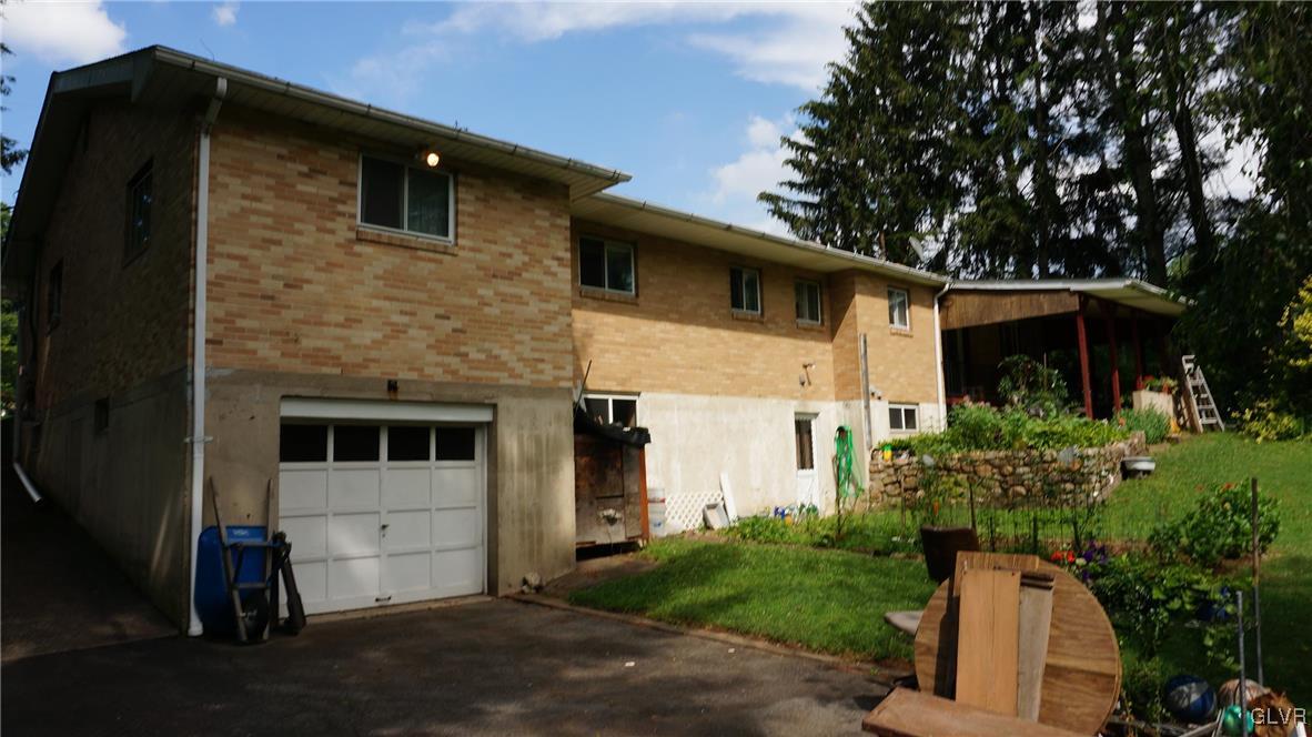 3270 Bingen Road Bethlehem, PA 18015 - Photo 5 of 49 Gallery Image 5