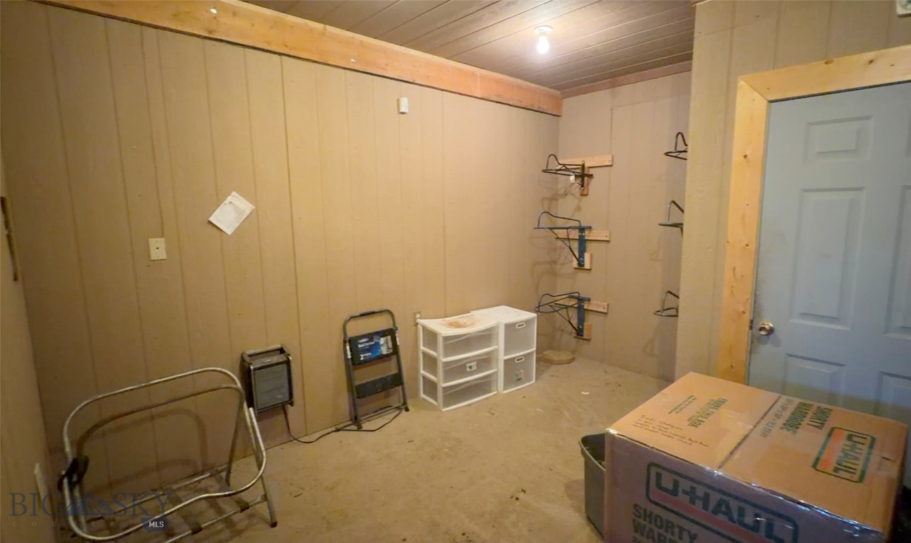 4482 Bull Run Gulch Road Butte, MT 59701 - Photo 22 of 68 Tack Room