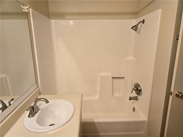 $2,400 | 2624 West Porter Avenue, Fullerton, CA 92833