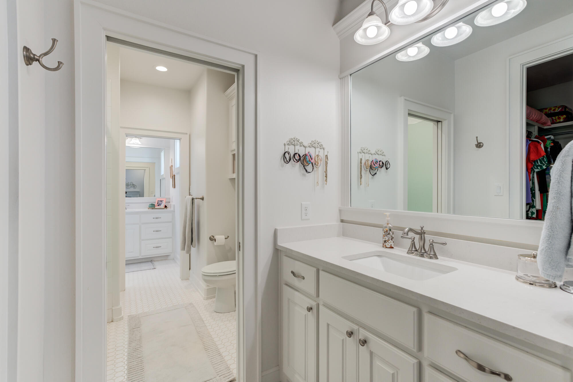 8301 County Road 6945 Lubbock, TX 79407 - Photo 41 of 85 8301-CR-6935_Lubbock_TX_59_Bathroom-2