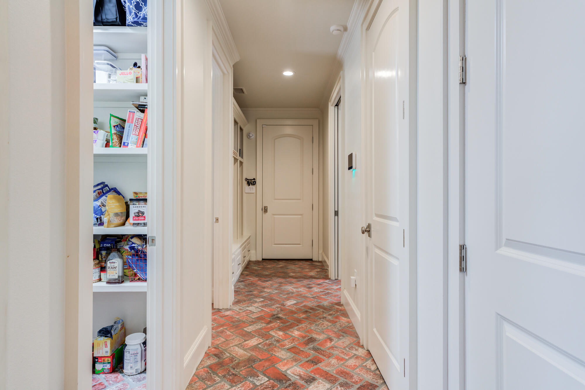 8301 County Road 6945 Lubbock, TX 79407 - Photo 47 of 85 8301-CR-6935_Lubbock_TX_40_Hallway