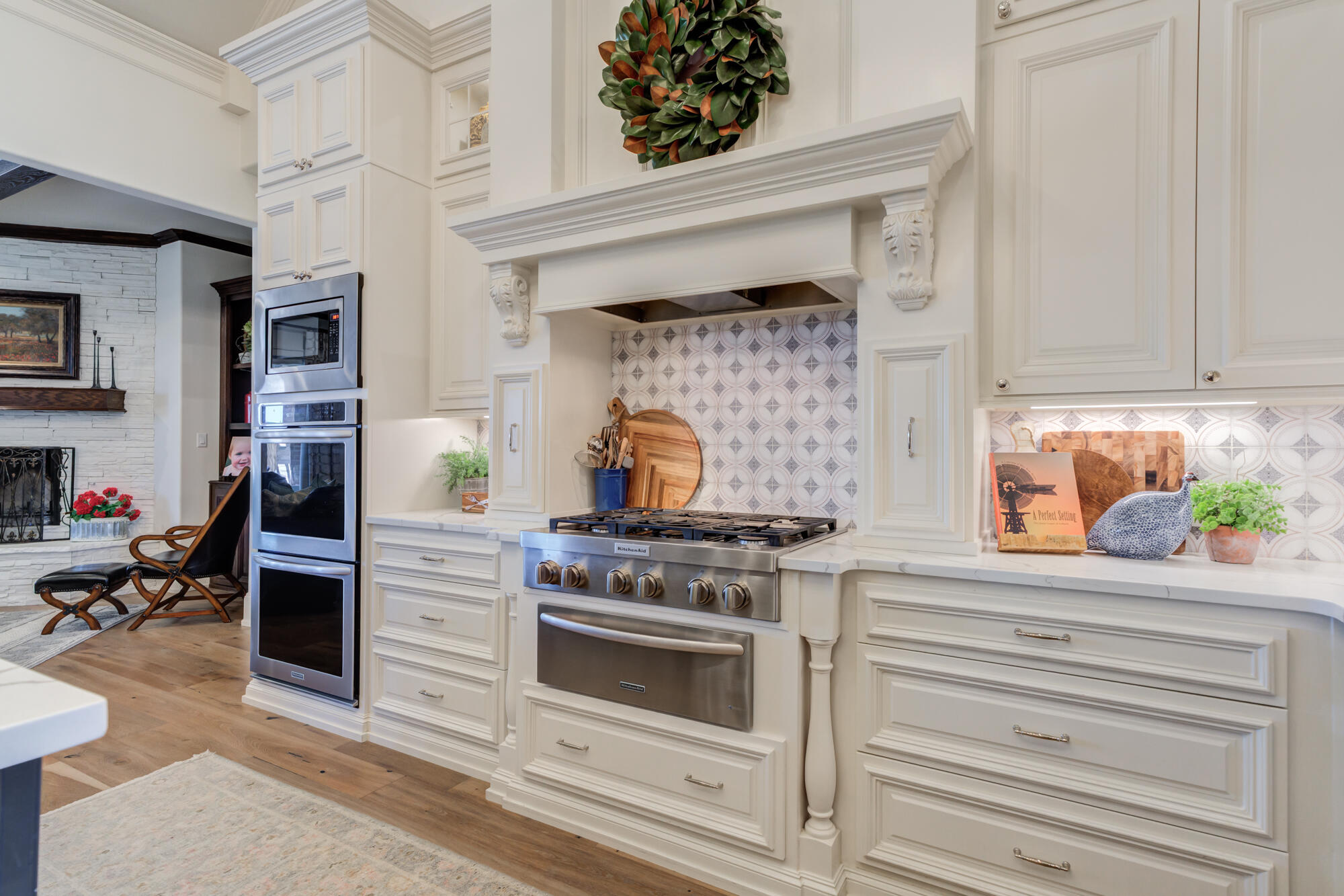 8301 County Road 6945 Lubbock, TX 79407 - Photo 5 of 85 8301-CR-6935_Lubbock_TX_23_Kitchen