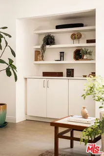 $2,849,000 | 11202 Canton Drive, Studio City, CA 91604