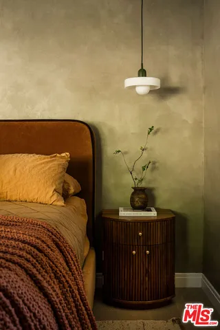 $2,849,000 | 11202 Canton Drive, Studio City, CA 91604