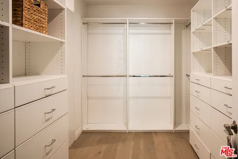 $2,849,000 | 11202 Canton Drive, Studio City, CA 91604