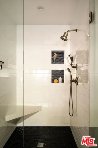 $2,849,000 | 11202 Canton Drive, Studio City, CA 91604