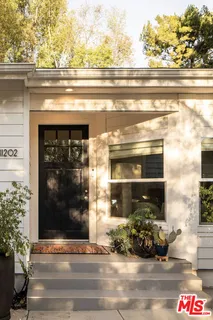 $2,849,000 | 11202 Canton Drive, Studio City, CA 91604