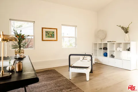 $2,849,000 | 11202 Canton Drive, Studio City, CA 91604