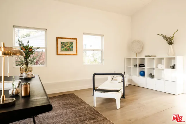 $2,849,000 | 11202 Canton Drive, Studio City, CA 91604