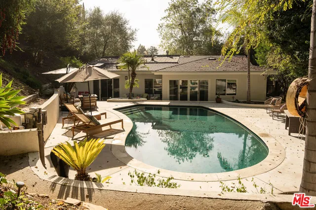 $2,849,000 | 11202 Canton Drive, Studio City, CA 91604