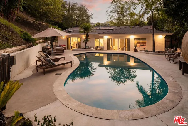 $2,849,000 | 11202 Canton Drive, Studio City, CA 91604