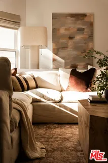 $2,849,000 | 11202 Canton Drive, Studio City, CA 91604