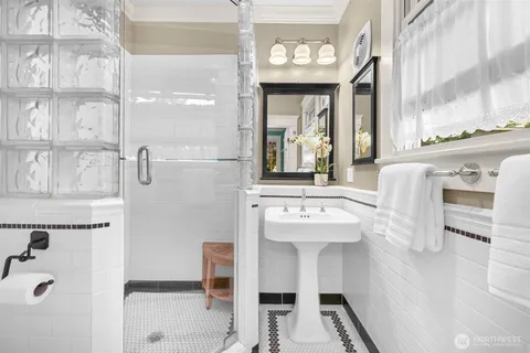 $1,499,000 | 2234 Main Street, Ferndale, WA 98248