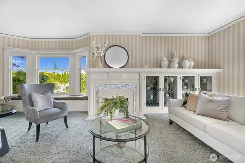 $1,499,000 | 2234 Main Street, Ferndale, WA 98248