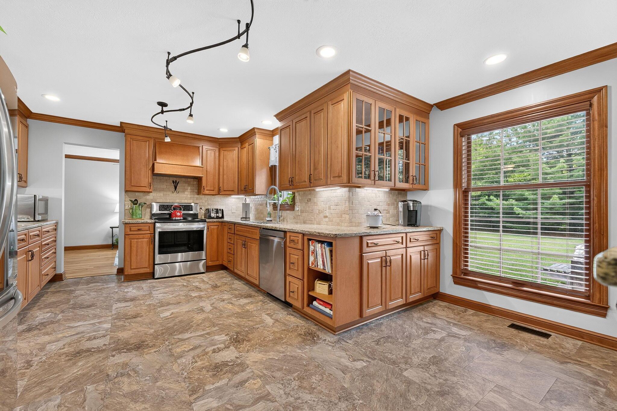 6565 Duffy Road Delaware, OH 43015 - Photo 29 of 84 6565 Duffy (Interior)-20