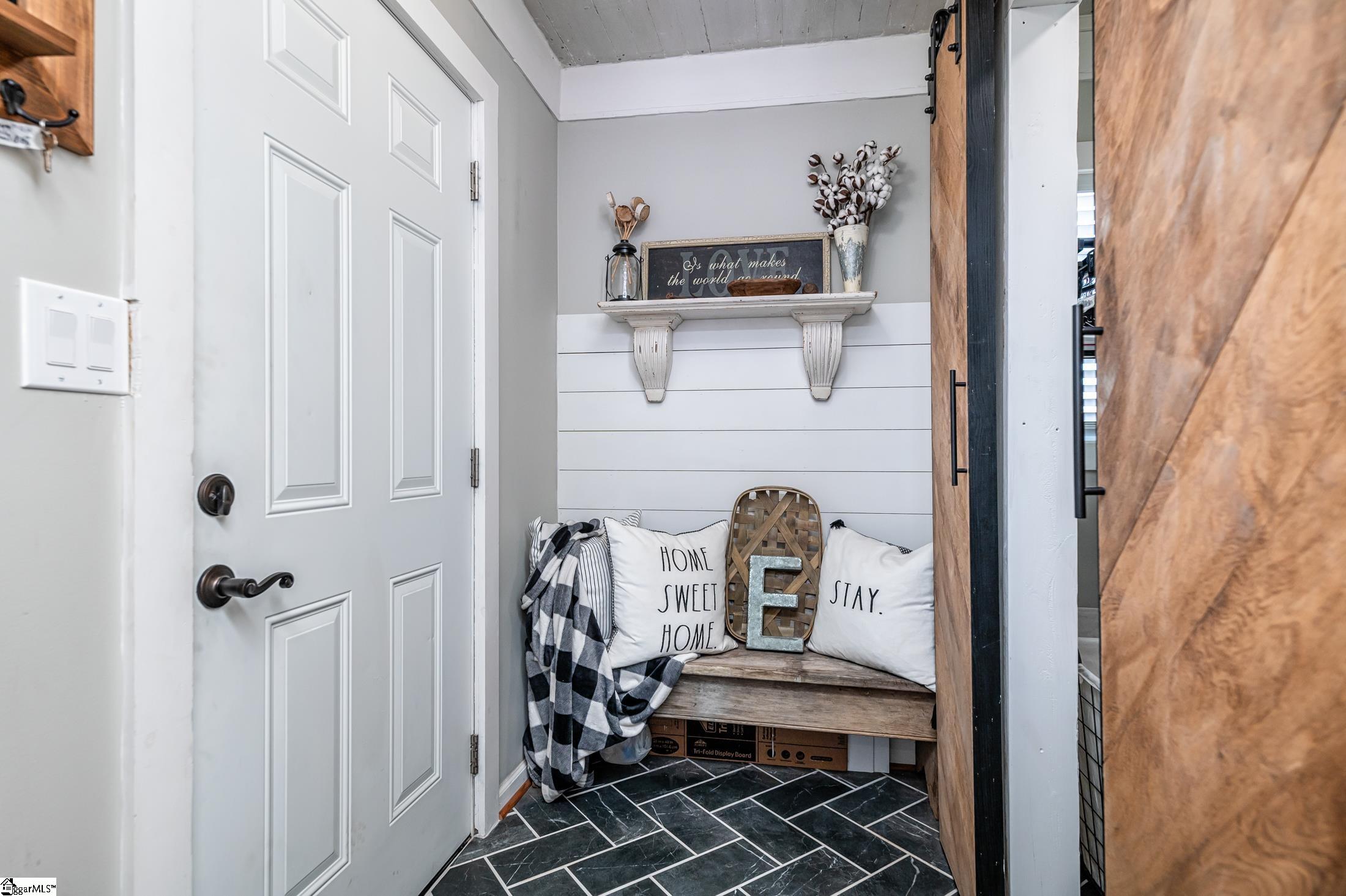 409 Perry Road Greenville, SC 29609 - Photo 4 of 19 Gallery Image 4