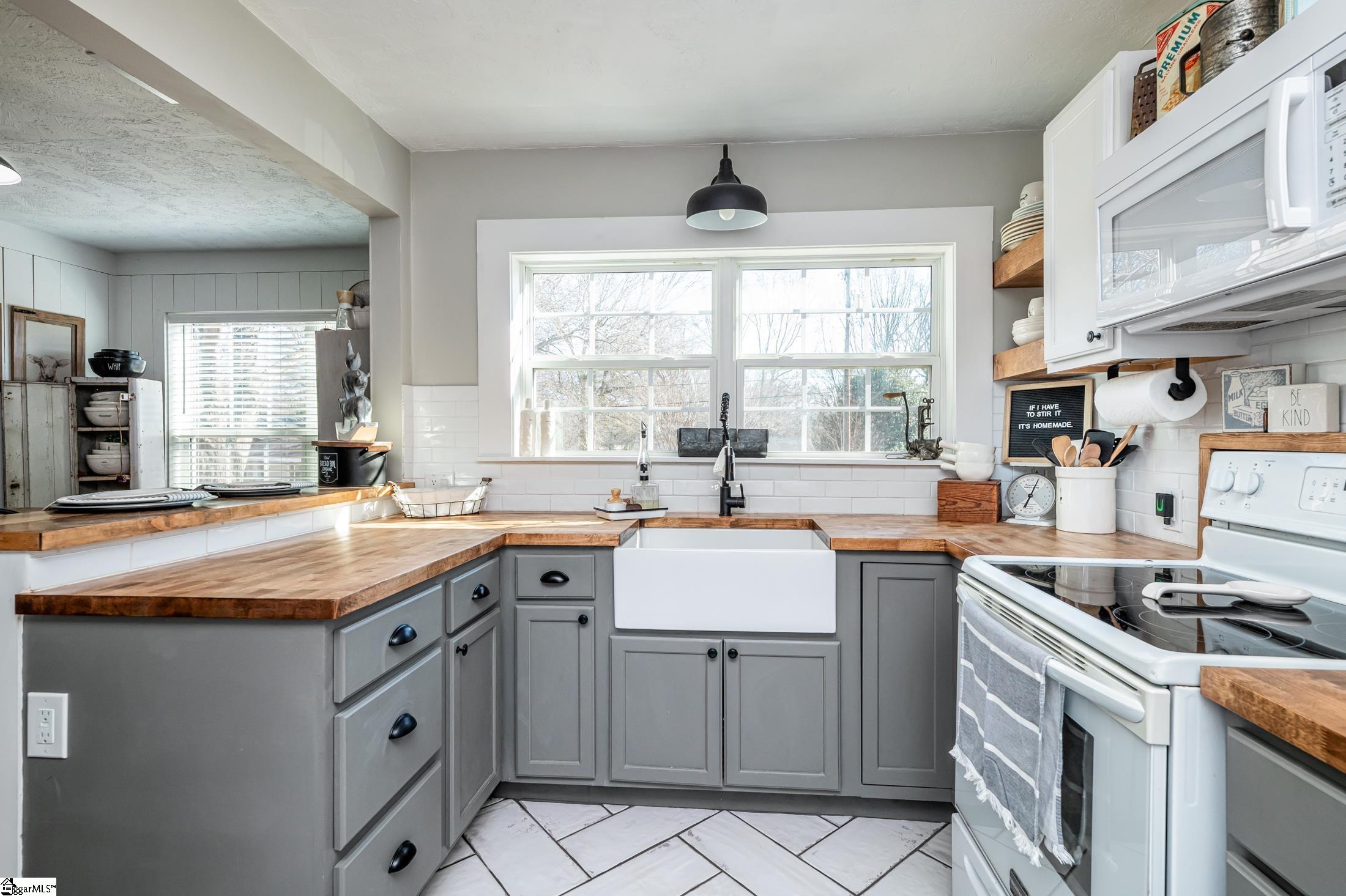409 Perry Road Greenville, SC 29609 - Photo 8 of 19 Gallery Image 8