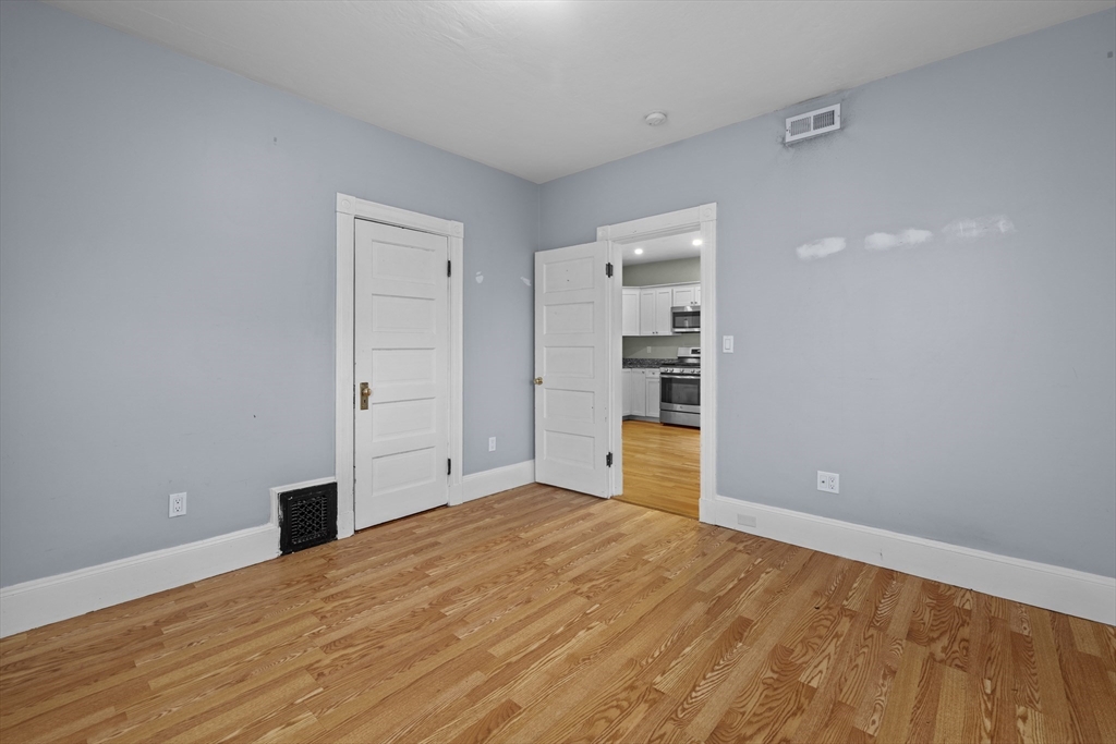25 Howes Street, Unit 3 Boston, MA 02125 - Photo 8 of 14
