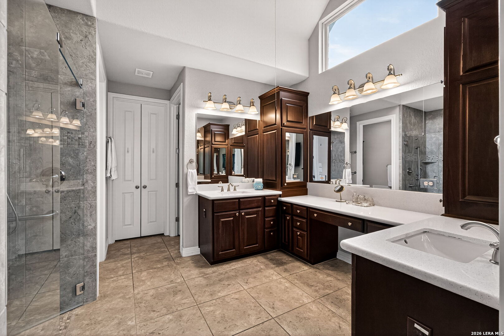 13207 Trotting Path Helotes, TX 78023 - Photo 17 of 39