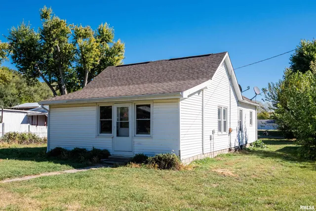 $115,000 | 302 Madison Street, Kingston Mines, IL 61539