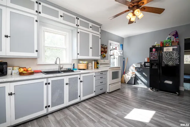 $115,000 | 302 Madison Street, Kingston Mines, IL 61539