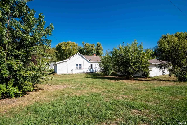 $115,000 | 302 Madison Street, Kingston Mines, IL 61539