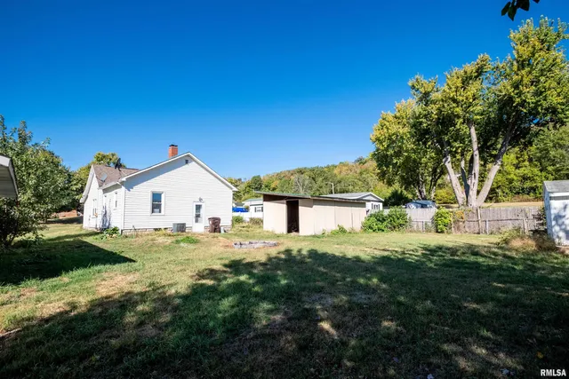 $115,000 | 302 Madison Street, Kingston Mines, IL 61539