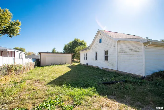 $115,000 | 302 Madison Street, Kingston Mines, IL 61539