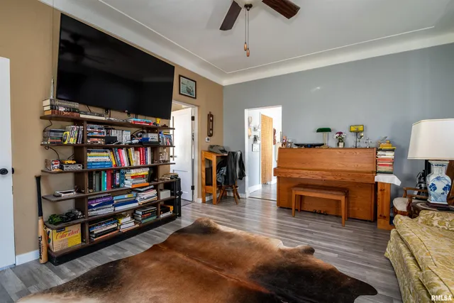 $115,000 | 302 Madison Street, Kingston Mines, IL 61539