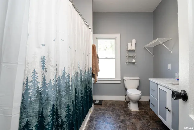 $115,000 | 302 Madison Street, Kingston Mines, IL 61539