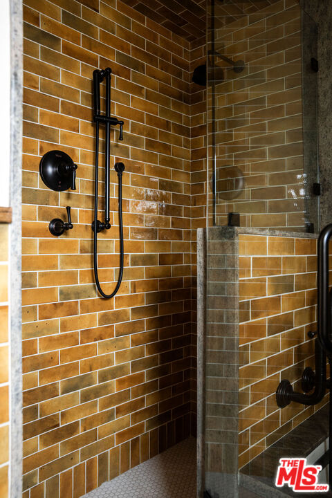 274 Acacia Street Altadena, CA 91001 - Photo 18 of 18 a bathroom with a shower