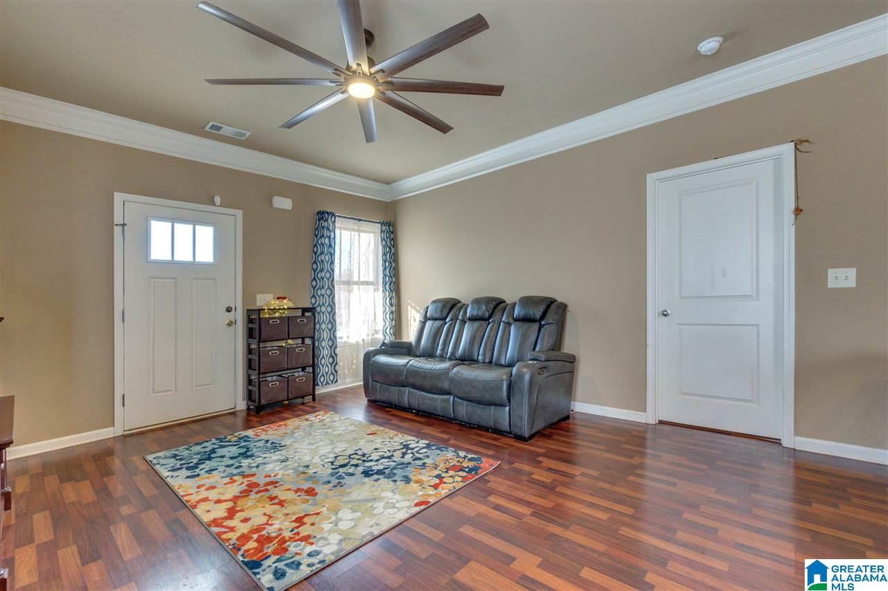 407 Enclave Drive Calera, AL 35040 - Photo 13 of 42