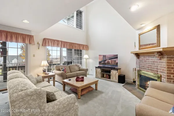 $599,000 | 7317 Meadow Lane, Canadensis, PA 18325