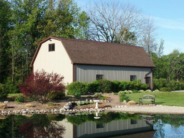 62300 Romeo Plank Road Ray, MI 48096 - Photo 10 of 25 10 Pole barn