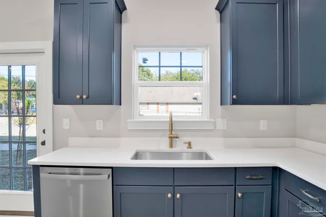 $2,150 | 1020 North D Street, Pensacola, FL 32501