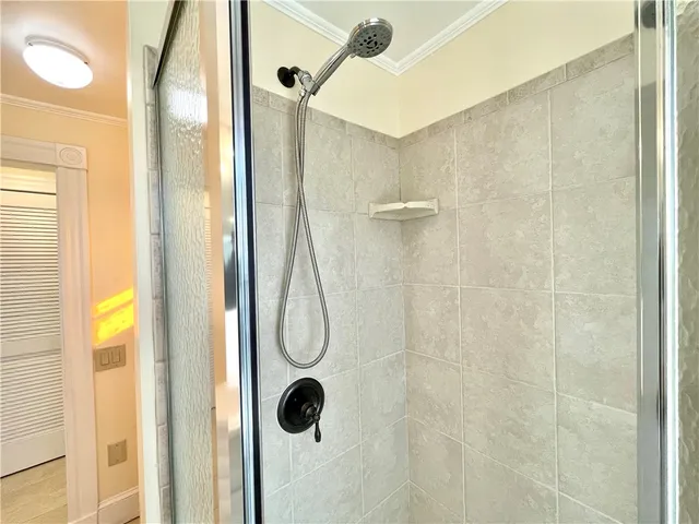 $2,150 | 14 Dresser Street, Unit 6, Newport, RI 02840